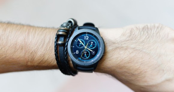 Samsung Galaxy Wear une Samsung Galaxy Wear une