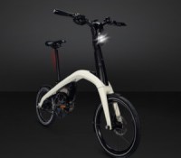 We blended electrification engineering know-how, design talents and automotive-grade testing with great minds from the bike industry to create two innovative, integrated and connected eBikes – one folding and one compact.