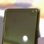Voici un prototype d’un smartphone Samsung avec une encoche en haut à droite de l’écran Voici un prototype d’un smartphone Samsung avec une encoche en haut à droite de l’écran