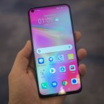 Prise en main du Honor View 20 : le smartphone à écran percé