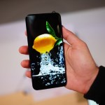Samsung et LG ne sont pas les seuls à faire de l&rsquo;OLED pour smartphones, voici le bel écran de Sharp