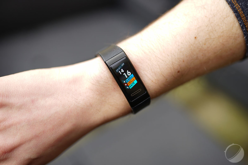 Huawei Band 3 Pro (9) Huawei Band 3 Pro (9)