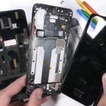 Xiaomi Mi Mix 3 : un mécanisme « brillant » selon JerryRigEverything Xiaomi Mi Mix 3 : un mécanisme « brillant » selon JerryRigEverything