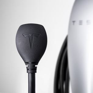 Tesla-Wall-Connector-nema-4