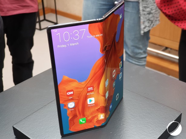 Huawei Mate X pem 4