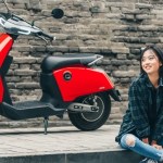 Ducati se lance dans le grand bain de l’électrique avec un scooter au design simple mais efficace
