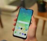 Realme 3 Pro Avant