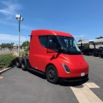Tesla Semi : un prototype sauvage se fait photographier sous toutes ses coutures Tesla Semi : un prototype sauvage se fait photographier sous toutes ses coutures