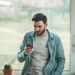 Les Américains passent plus de temps sur leur smartphone que devant la télévision Les Américains passent plus de temps sur leur smartphone que devant la télévision