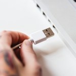 Si l&rsquo;USB n&rsquo;était pas réversible, c&rsquo;était une question de prix (et de concurrence avec Apple)