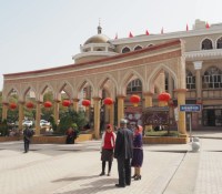 Kashgar, deuxième ville du Xinjiang, la province à majorité ouïghoure de l'ouest de la Chine. Crédit : Laika ac // Wikimédia Commons