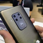 Prise en main du Motorola One Zoom : un écran brillant et un beau module photo – IFA 2019 Prise en main du Motorola One Zoom : un écran brillant et un beau module photo – IFA 2019