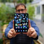 Samsung Galaxy Fold 2 : petite baisse de prix et capteur photo de 64 Mpx en vue Samsung Galaxy Fold 2 : petite baisse de prix et capteur photo de 64 Mpx en vue