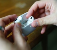 Les AirPods Pro pour illustration  // Source : Frandroid