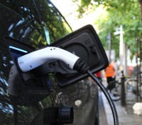 Voiture électrique prise recharge chargeur