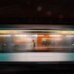 Dans le métro, le RER, le TER, le TGV… Orange est le meilleur opérateur pour voyager Dans le métro, le RER, le TER, le TGV… Orange est le meilleur opérateur pour voyager