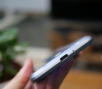 Le Black Shark 2 Pro profite d'un port USB Type-C.