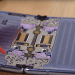 Samsung Galaxy Z Flip : iFixit souligne les limites de la charnière Samsung Galaxy Z Flip : iFixit souligne les limites de la charnière