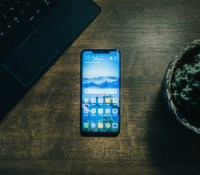 En France, Huawei a terminé 2019 dans la douleur. Crédits photo : Unsplash / Jonathan Kemper