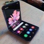 Prise en main du Samsung Galaxy Z Flip : les petites poches lui disent merci Prise en main du Samsung Galaxy Z Flip : les petites poches lui disent merci