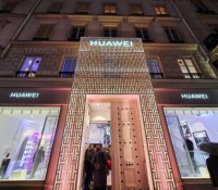 Le Huawei flagship store de Paris // Source : Frandroid