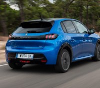 La e-208 est très agréable à conduire