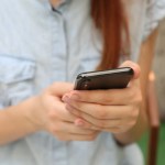 Comment le confinement a rendu les Français accros à leur smartphone