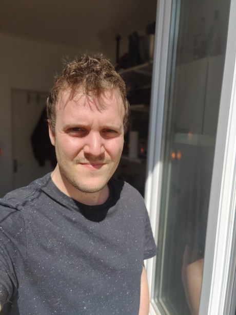 Photo en mode portrait de l'Oppo Find X2 Pro en grand-angle