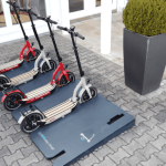 Easy Charge : quand les trottinettes électriques peuvent se charger par induction Easy Charge : quand les trottinettes électriques peuvent se charger par induction