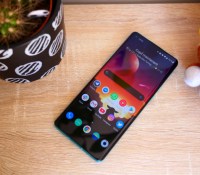 OnePlus 8 Pro de face
