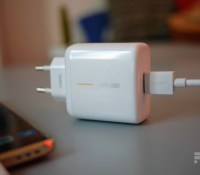 Le chargeur 65 W fourni avec l'Oppo Find X2 Pro // Source : Frandroid