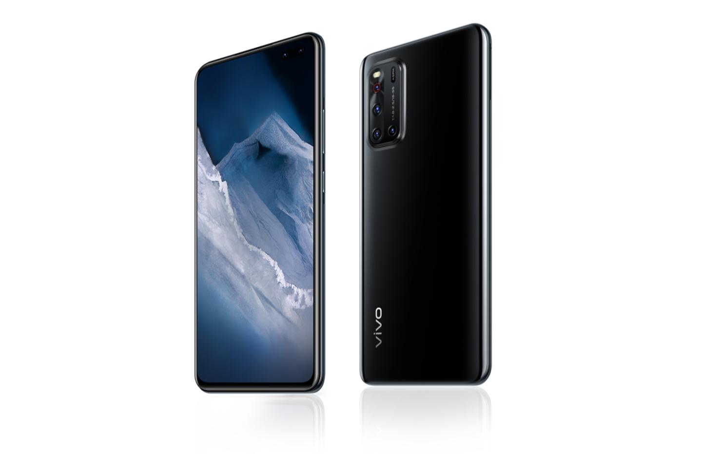 Vivo V19 avec quatre caméra à son dos et une double caméra selfie à l'avant