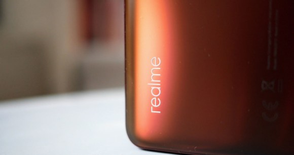Le Realme X50 Pro pour illustration // Source : Frandroid