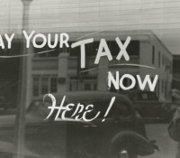 Bruno Le Maire veut mettre en place la taxe GAFA cette année quoi qu'il en coûte  // Source : Unsplash - The New York Public Library