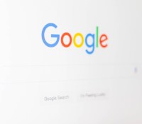 Google accusé d'être toujours plus curieux quant à nos habitudes de navigation // Source : Christian Wiediger - Unsplash