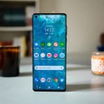 Motorola se met lui aussi à la recharge sans fil à distance Motorola se met lui aussi à la recharge sans fil à distance