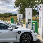 Porsche propose une première mise à jour logicielle de sa Taycan Porsche propose une première mise à jour logicielle de sa Taycan