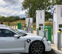 porsche-taycan-recharge
