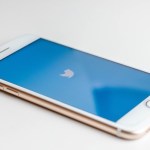 Twitter vérifie maintenant tous les tweets liant le COVID-19 à la 5G, sans exception Twitter vérifie maintenant tous les tweets liant le COVID-19 à la 5G, sans exception