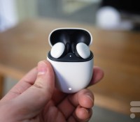 Les Google Pixel Buds // Source : Frandroid Les Google Pixel Buds // Source : Frandroid
