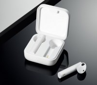 Les écouteurs Xiaomi Mi True Wireless Earphones 2 Basic // Source : Xiaomi