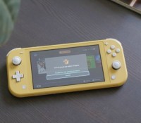 Laisser ses enfants jouer avec la Nintendo Switch tout en gardant un oeil // Source : Frandroid