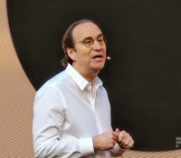 Xavier Niel, le 07 juillet 2020 au lancement de la Freebox Pop // Source : Frandroid