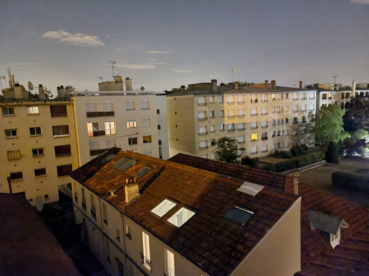 Avec mode nuit Avec mode nuit