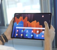 La Samsung Galaxy Tab S7 Plus en main // Source : Frandroid