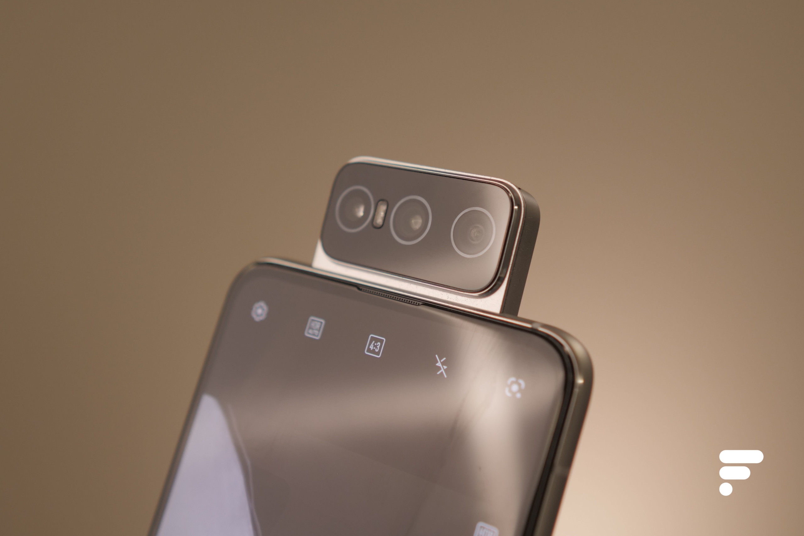 Selfie avec Asus Zenfone 7 Pro