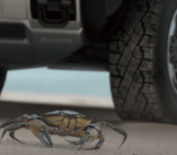 Le GMC Hummer pourra se déplacer tel un crabe des caraïbes // Source : General Motors