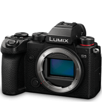 Panasonic Lumix S5