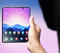 Le grand écran interne du Samsung Galaxy Z Fold 2 // Source : Arnaud Gelineau - Frandroid