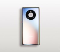 Le dos du Huawei Mate 40 Pro // Source : Arnaud Gelineau - Frandroid